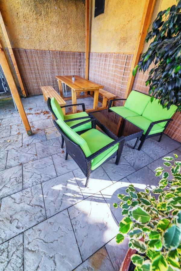 Apartment Anna Kezmarok Exterior photo